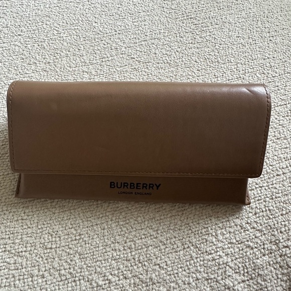 Burberry Aviator Sunglasses - Picture 3 of 7